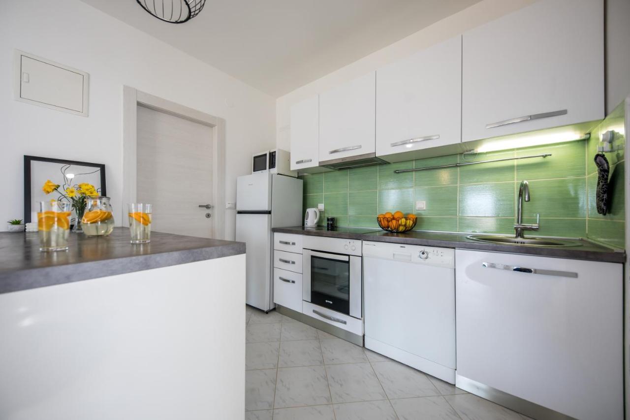 Avocado Apartment